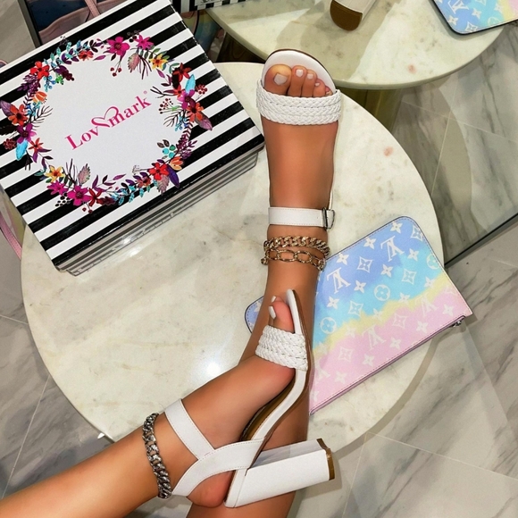 Just In 💓Klass white🤍🤍🤍 - Picture 2 of 4